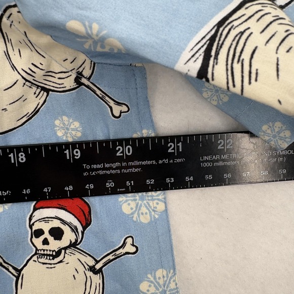 VSTR Shirt Mens Medium Blue Skull Snowman Christmas Button Up Short Sleeve NWT - Picture 8 of 12